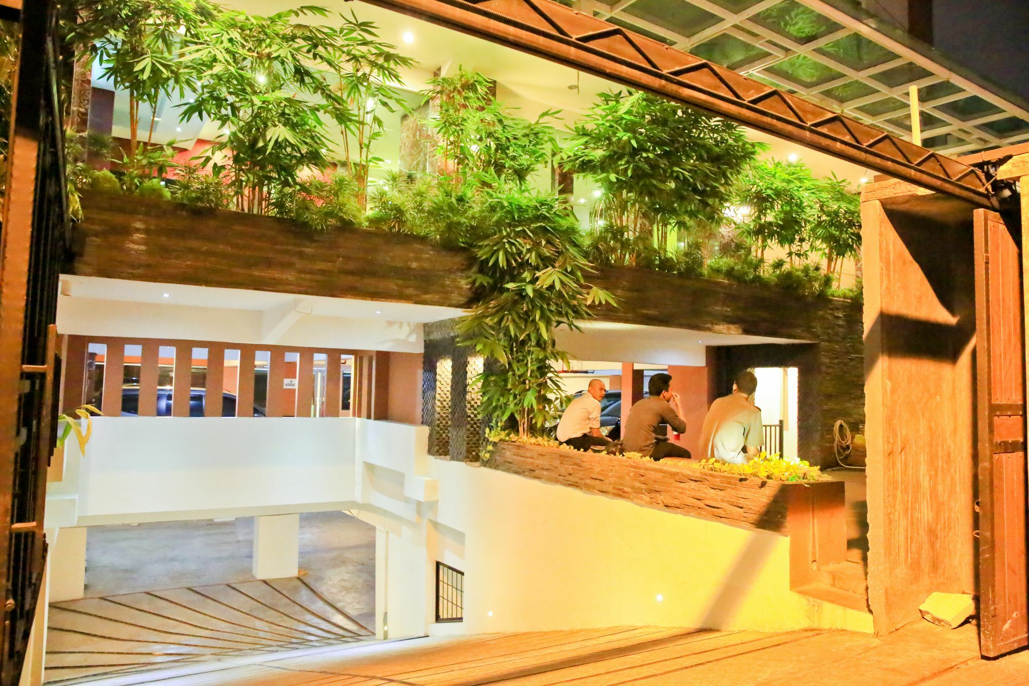 Kyo Serviced Apartment Cilandak  Exteriör bild