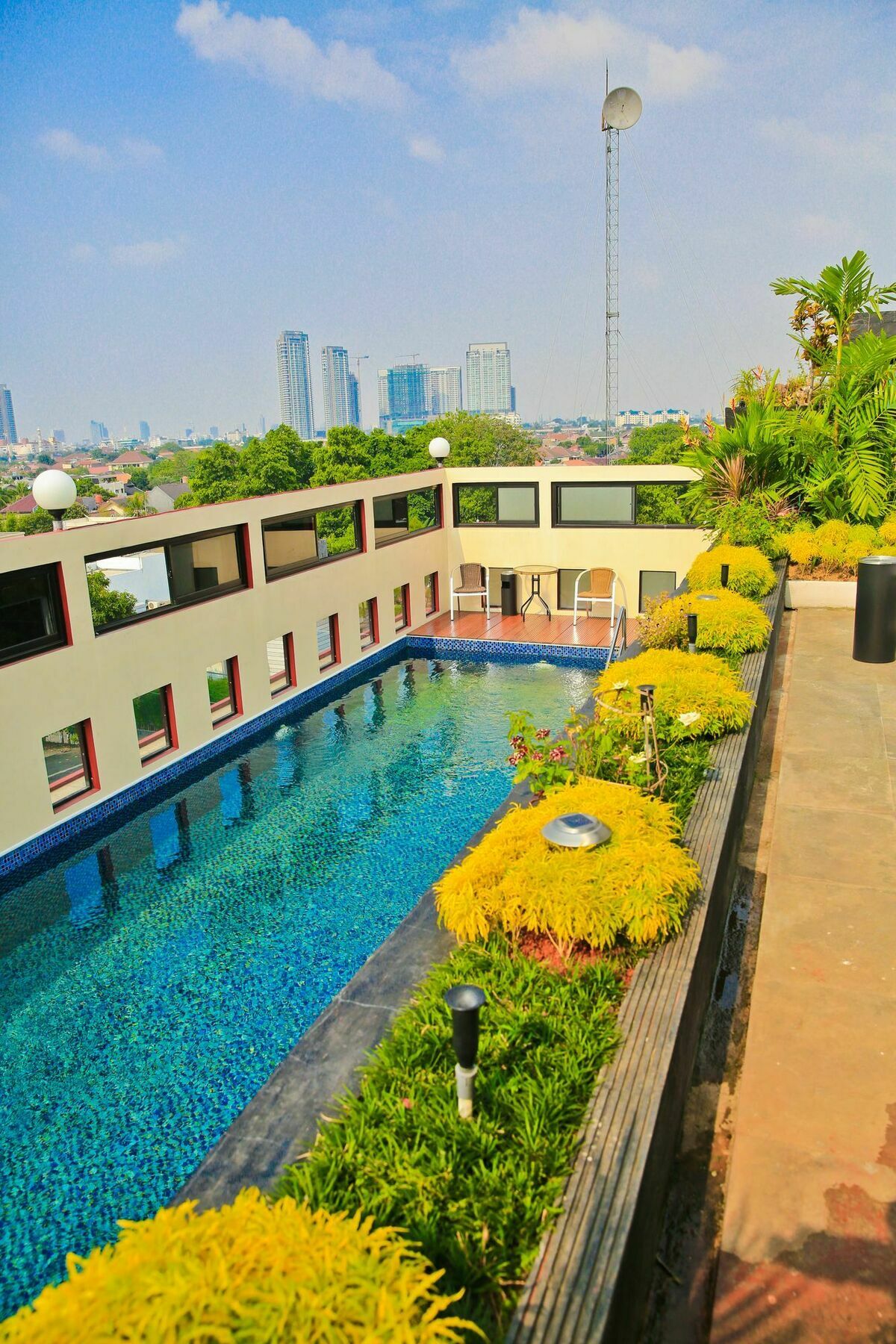Kyo Serviced Apartment Cilandak  Exteriör bild